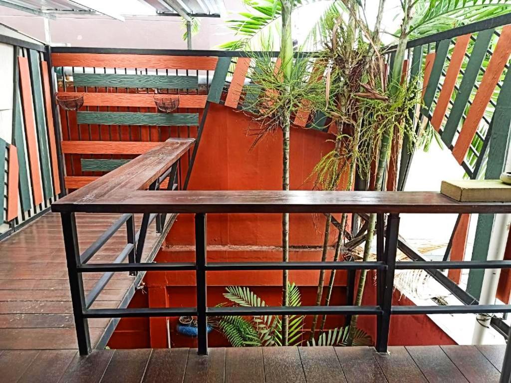 The Moon House Hotell Chiang Mai Eksteriør bilde